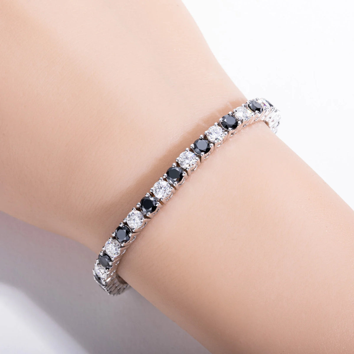 Black & White Moissanite Tennis Bracelet – 925 Silver