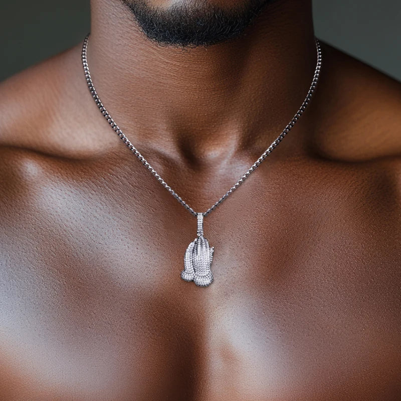 Moissanite Praying Hand Pendant – 925 Silver Hip Hop Necklace
